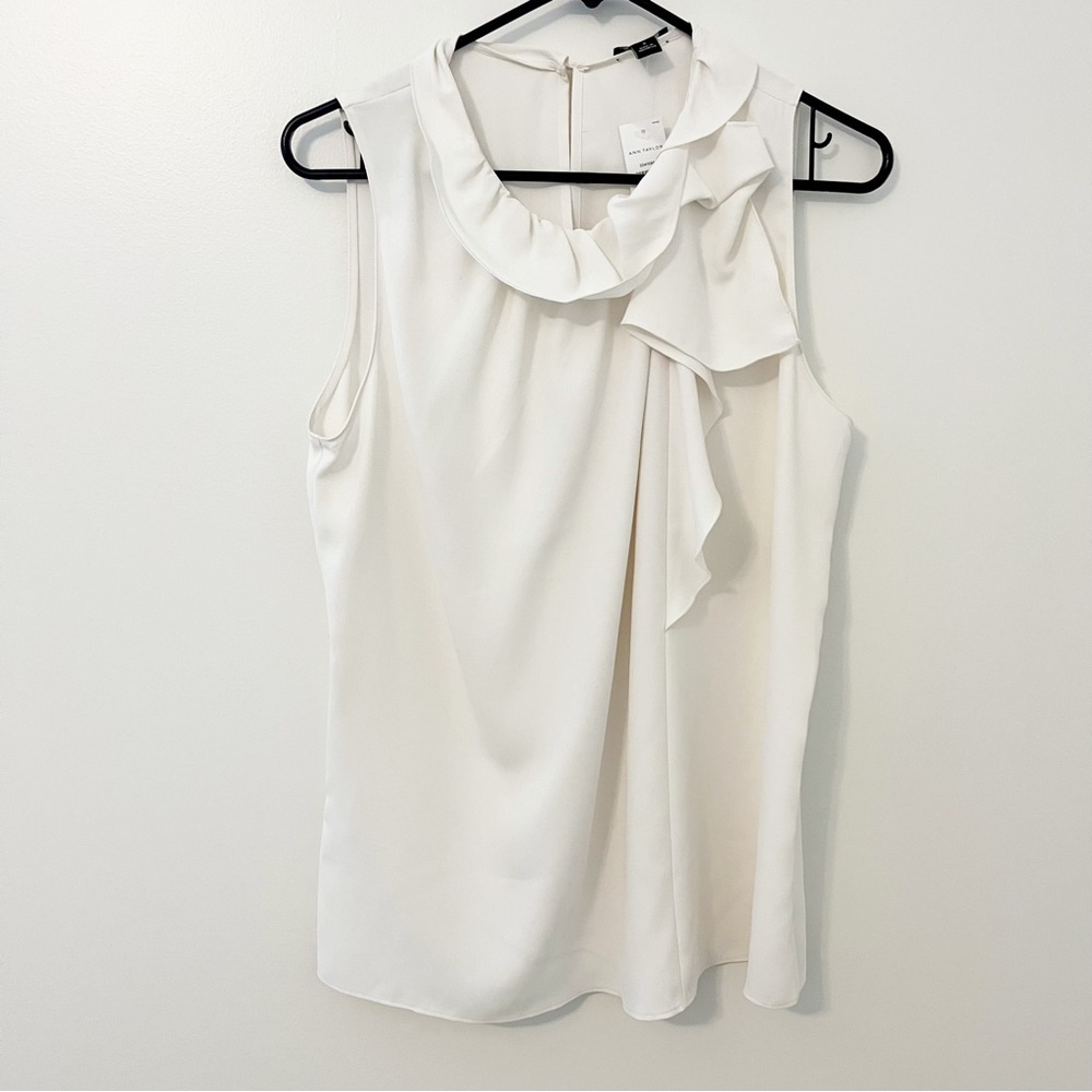 Ann Taylor Ruffle Neck Sleevless Blouse White Medium NWT